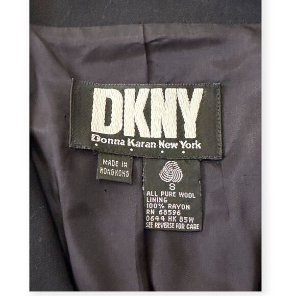 Vintage DKNY Navy Blue  Wool Blazer Jacket , size 8 - Picture 3 of 12